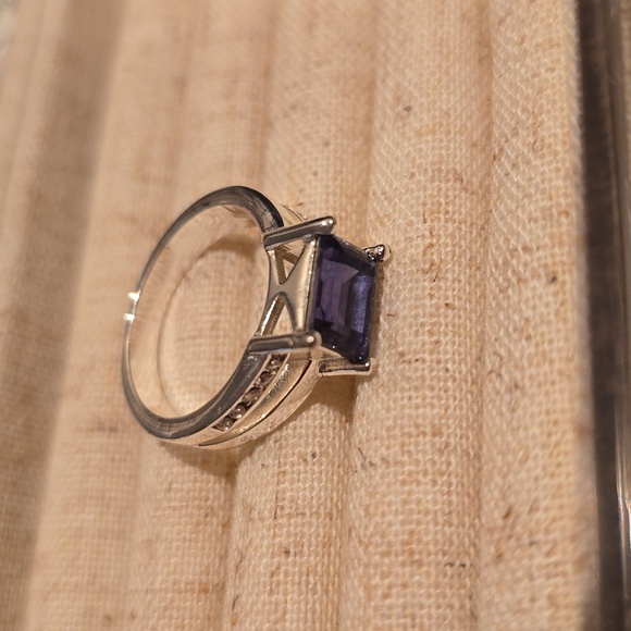 FASHION JEWELRY PURPLE AND SILVERTONE RING SIZE 7 - Picture 5 of 12